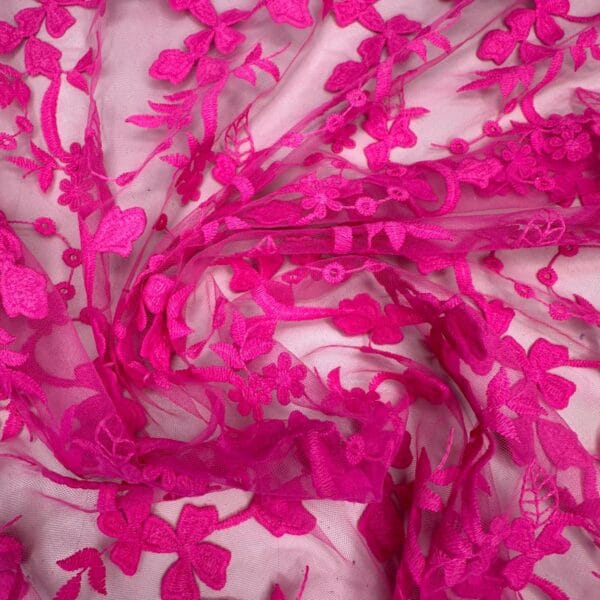dantela roz fuchsia pe tulle