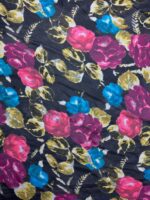 voal imprimat floral fond negru