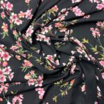 triplu voal negru floral roz